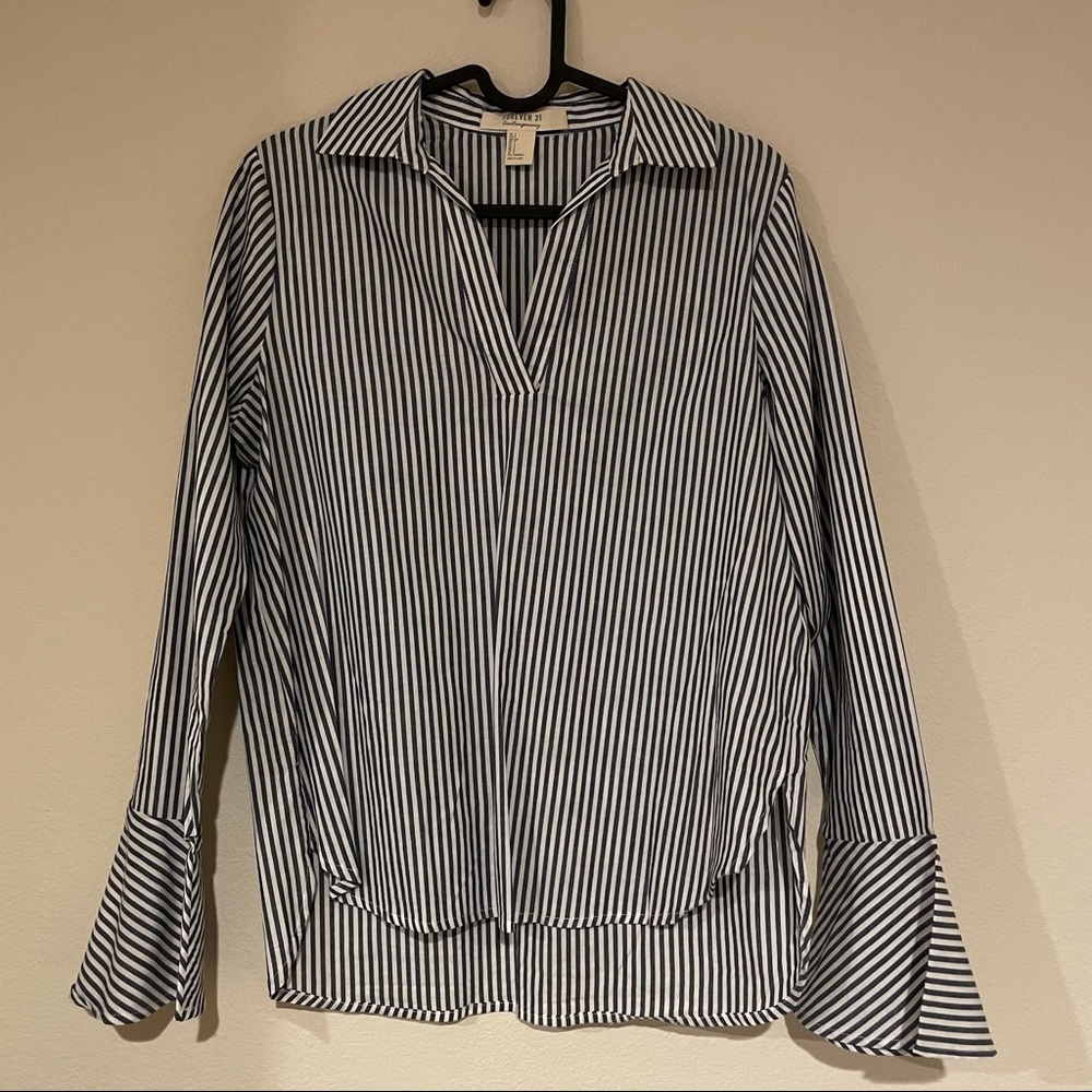 Forever 21 Women striped shirt